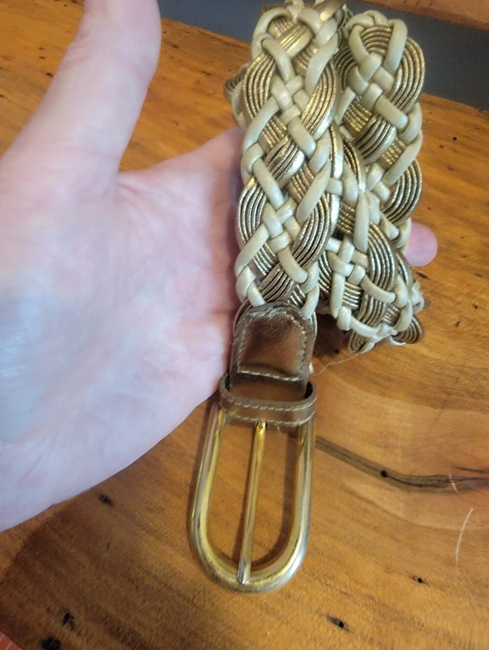 Vintage 80's. I Love This Belt!!!  Worthington Sz M-L. Faux Leather Gold Woven